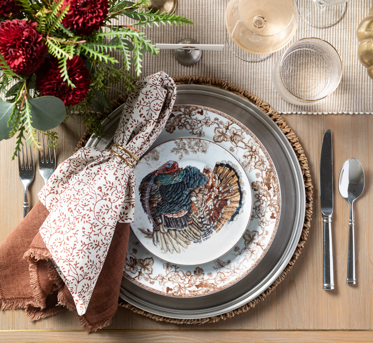How To Set The Perfect Thanksgiving Table